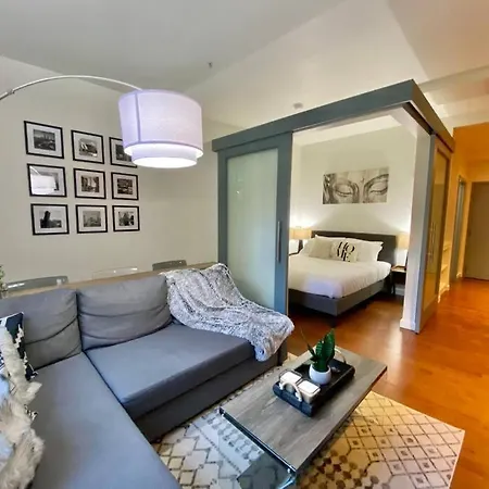 Waterfront Oasis In The Heart Of Downtown Seattle Apartment